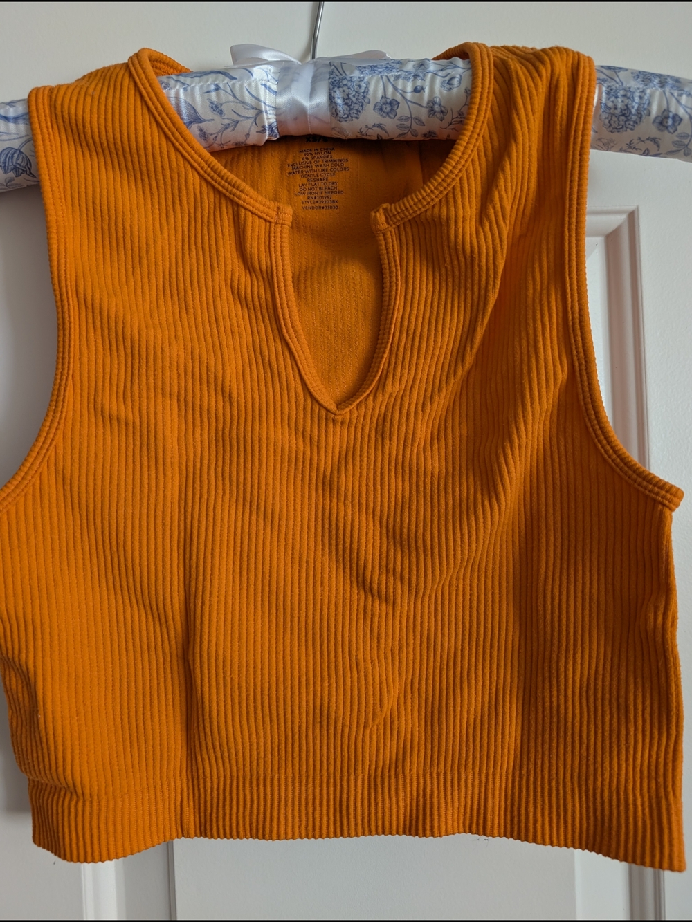 Ribbed Notch-Neck Crop Tank